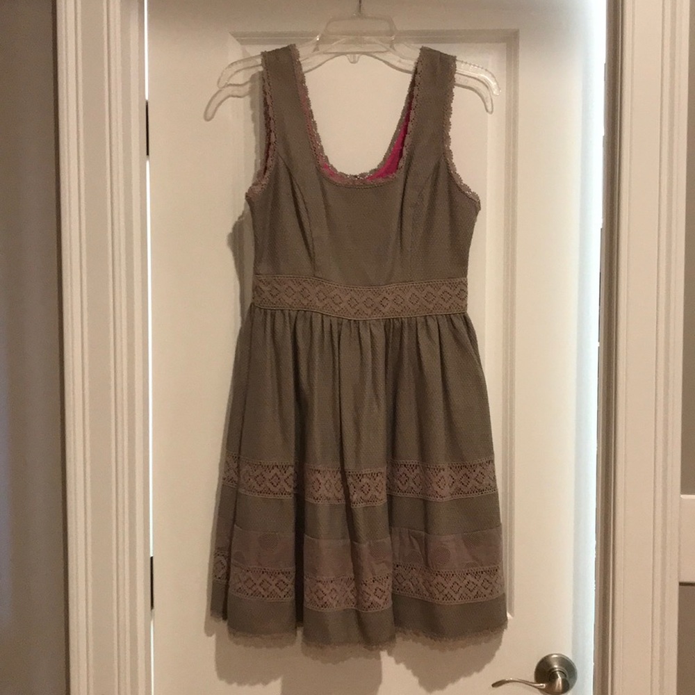 Jessica Simpson dress